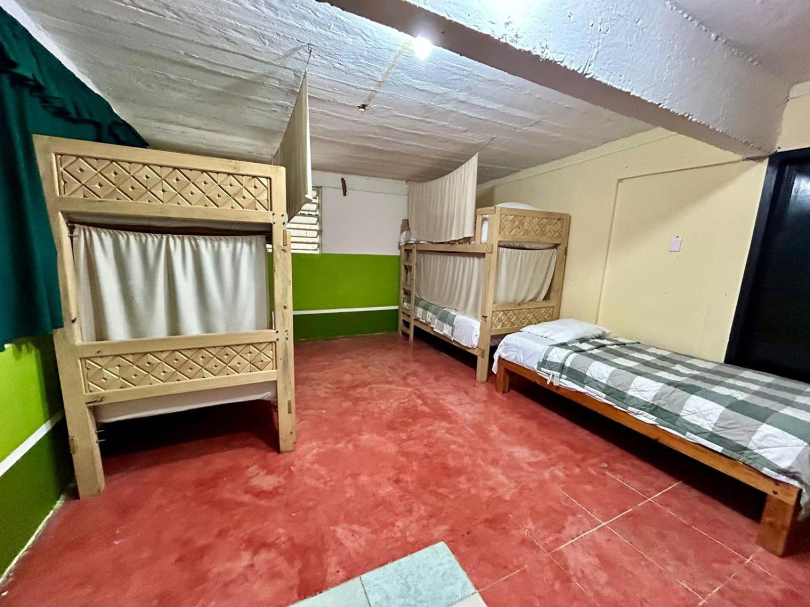 Hostal Pakal King ปาเลงเก ภายนอก รูปภาพ