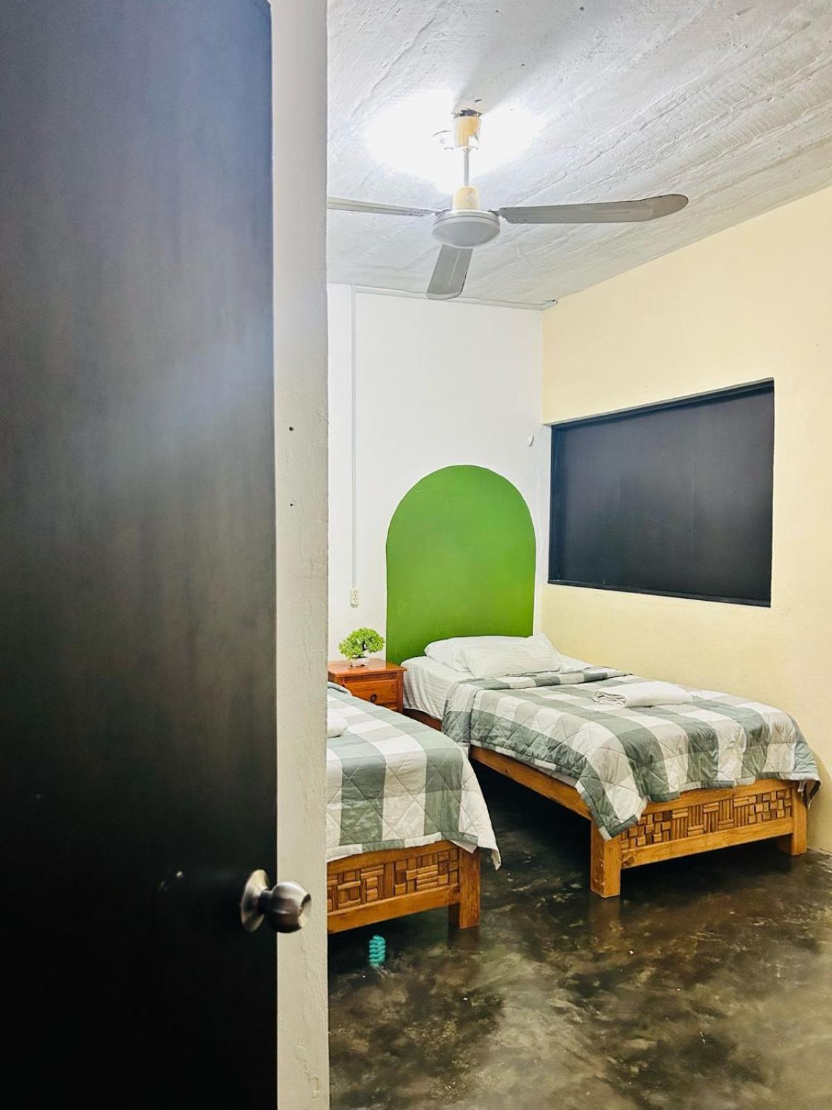 Hostal Pakal King ปาเลงเก ภายนอก รูปภาพ